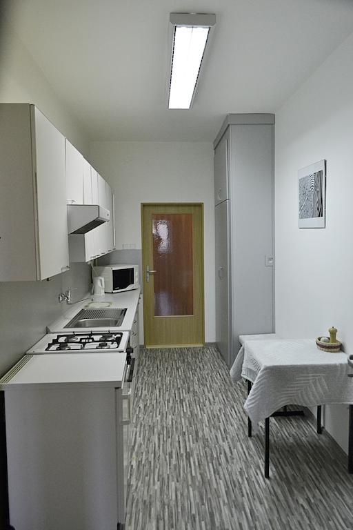 Apartman Namesti Hostinne Room photo